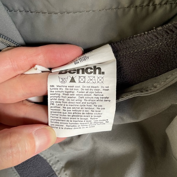 Bench Softshell Quilted Jacket - Picture 8 of 12